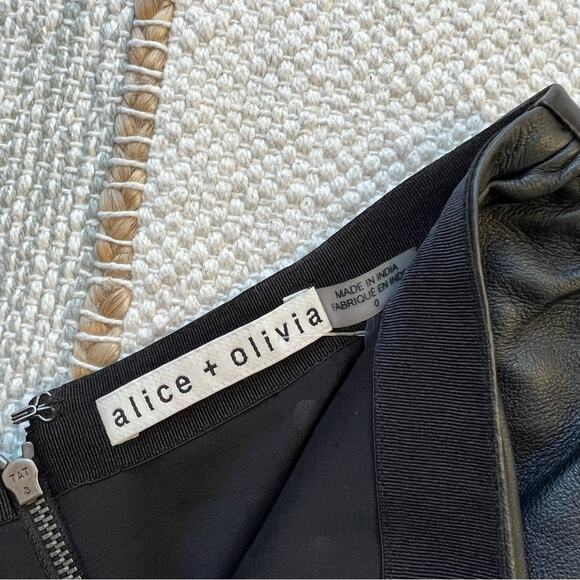Alice + Olivia Fidela Black Silver Stars Stud Drape 100% Leather Mini Skirt 0 - Picture 7 of 9
